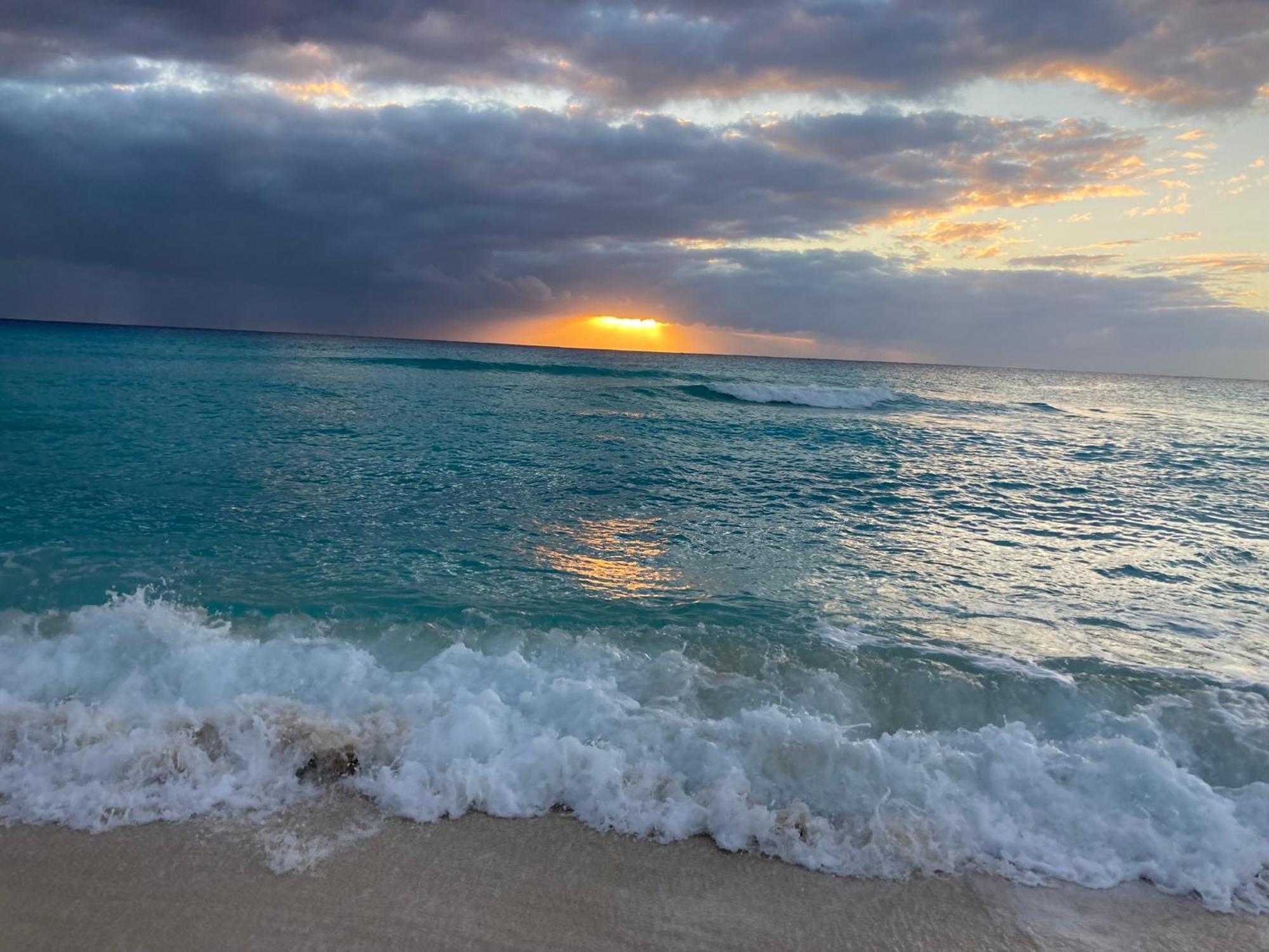 Cancun Oceanfront, Entire Apartment Dış mekan fotoğraf